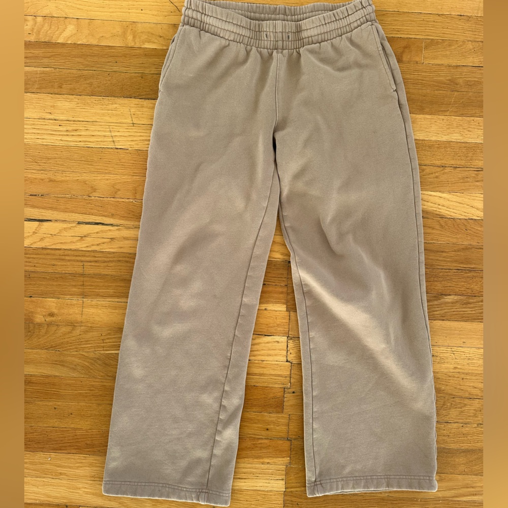 Aritzia TNA CozyAF Fleece Straight Leg Sweatpants Taupe M Neutral Lounge - Picture 4 of 5